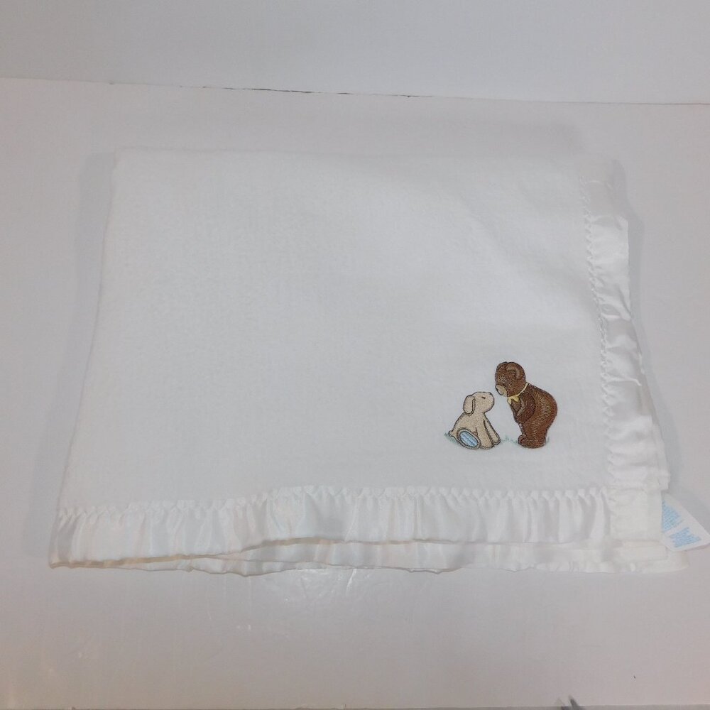 Vintage Carters USA White Cotton Baby Blanket Embroidered Bear Dog Satin Trim